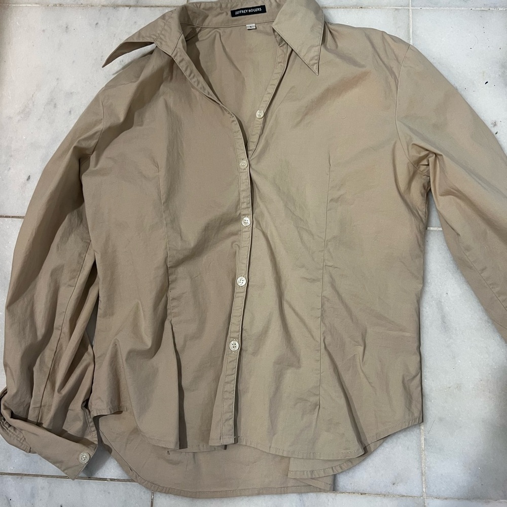 Jeffrey Rogers Tan Button Down Blouse Shirt